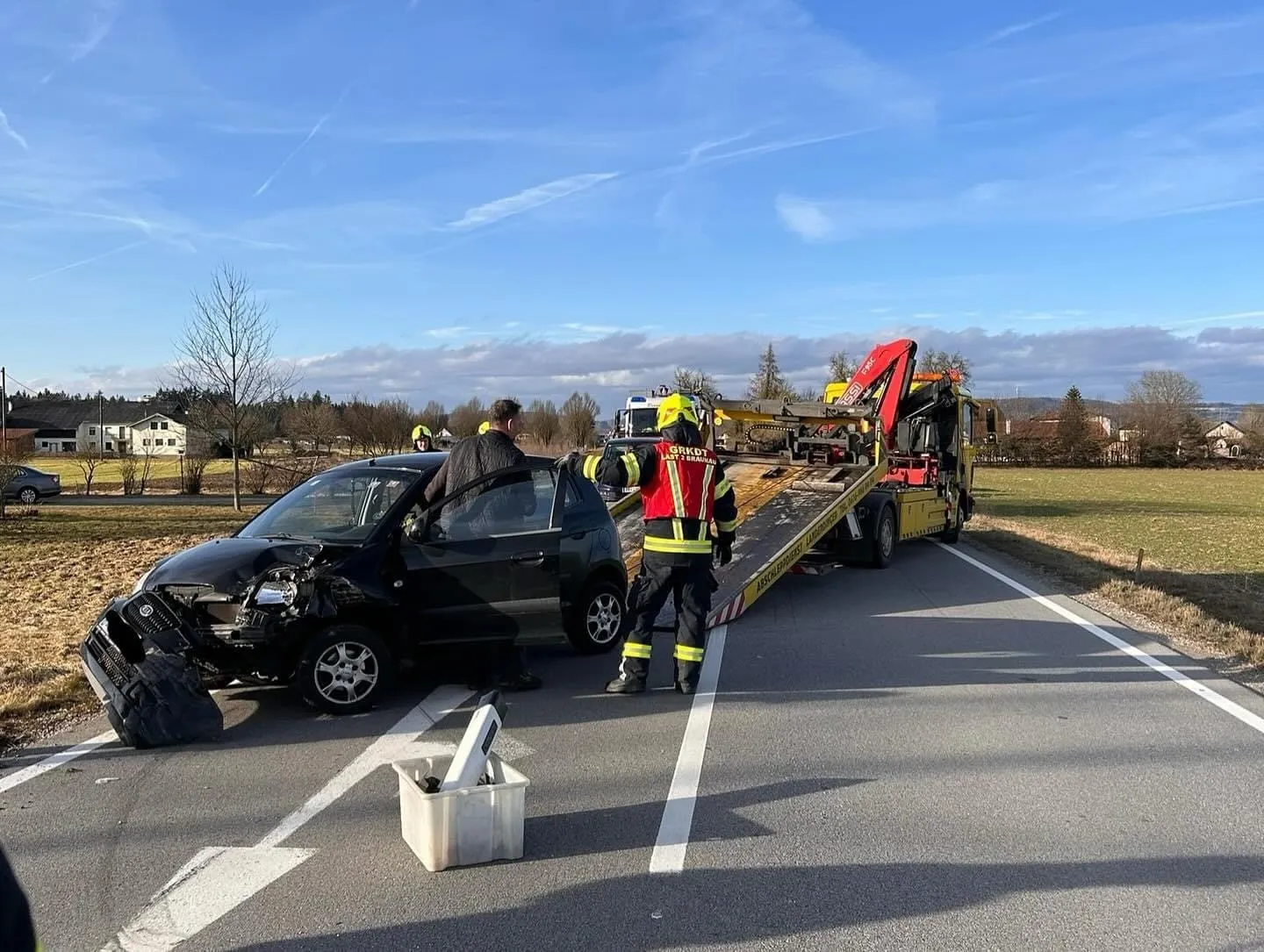 Verkehrsunfall Aufräumarbeiten – Bild 5