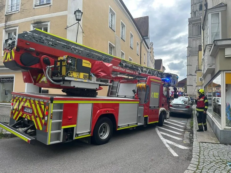 Brand Gebäude mehrstöckig – Bild 2