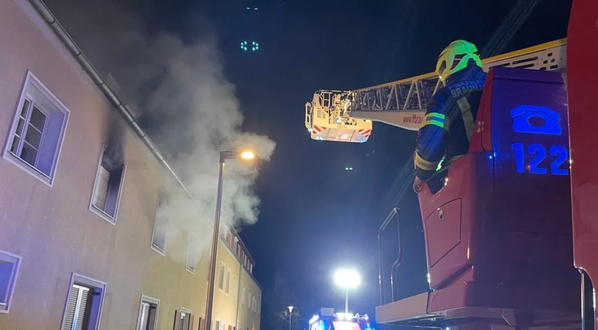 Brand Gebäude – Bild 3