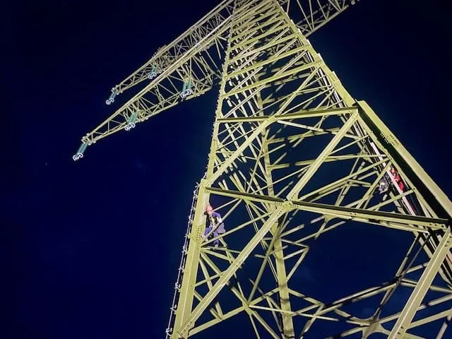 21.10.2025 – Höhenretter-Übung am Strommast – Bild 7