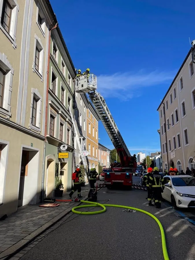 BRAND GEBÄUDE – Bild 3