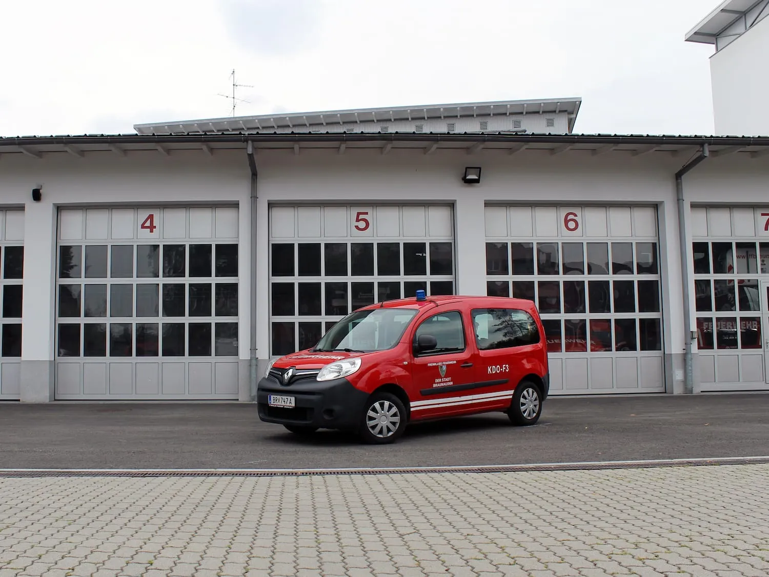 Kommandofahrzeug KDO-F 3 der Feuerwehr Braunau